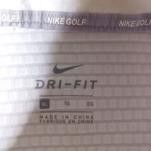 Nike Golf Dri-Fit Zip-up Windbreaker Jacket - Picture 4 of 5